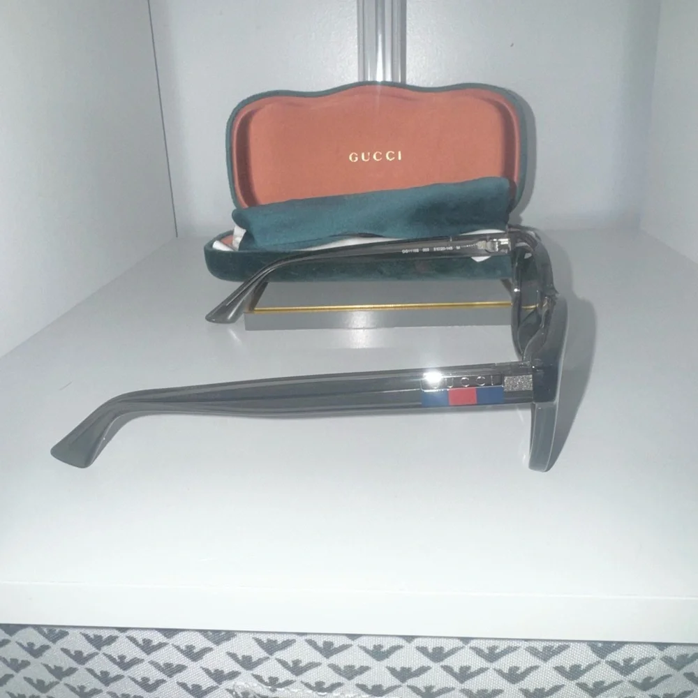 New Gucci Black Sunglasses With Case